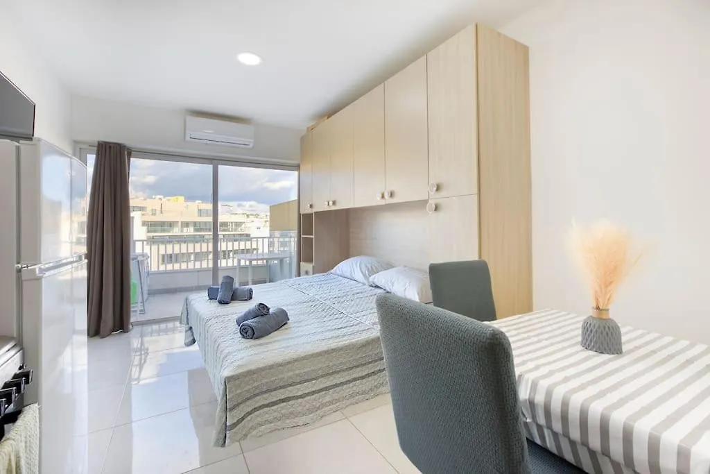 Studio Penthouse Tax Biex Ta Xbiex